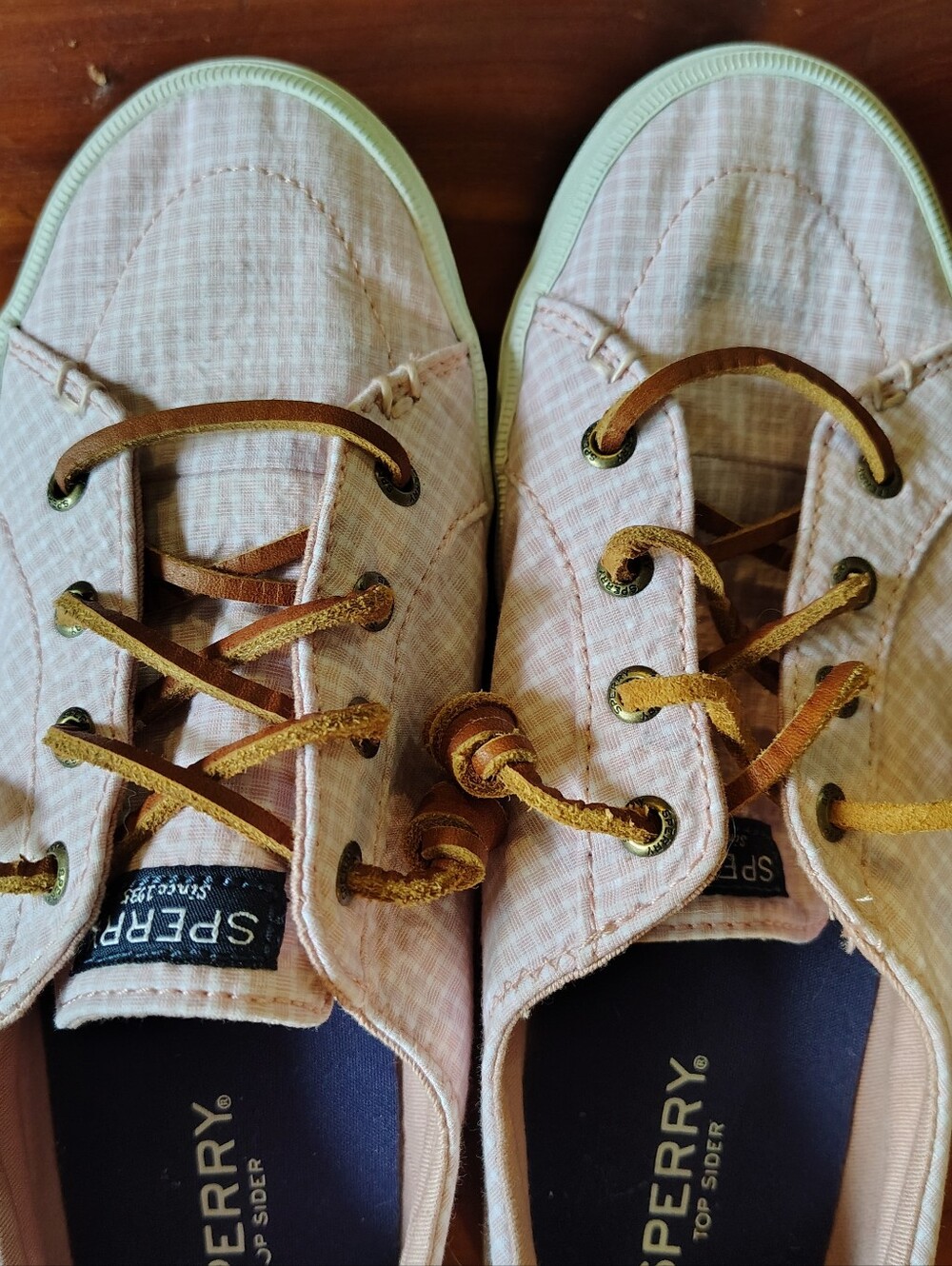 Sperry Crest Vibe Size 7.5 Pink Gingham Check Canvas Sneakers